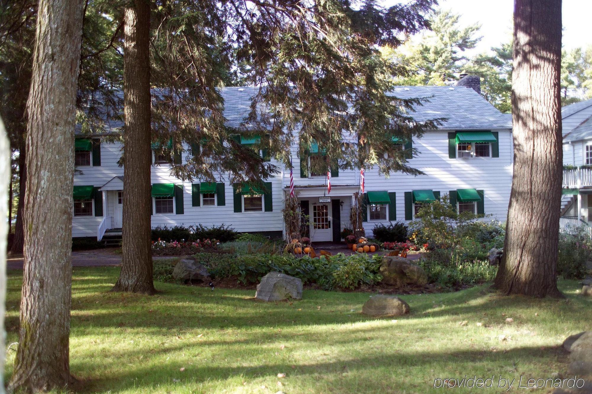 Sherwood Inn Port Carling Exterior photo